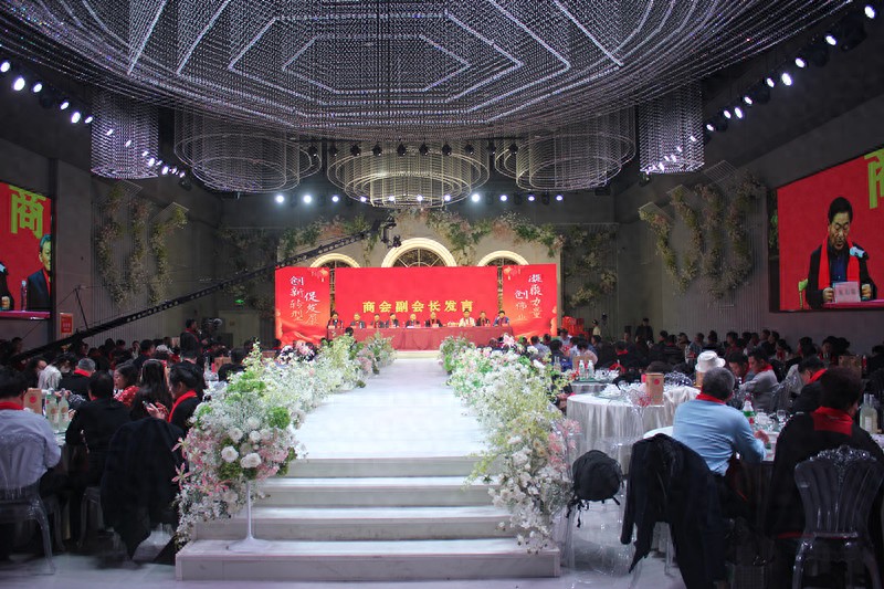 �y�֊^�M ����(chu��ng)δ�� | ���f����С��I(y��)����(w��)�̕�2025��(li��n)�x���A�M�e�k